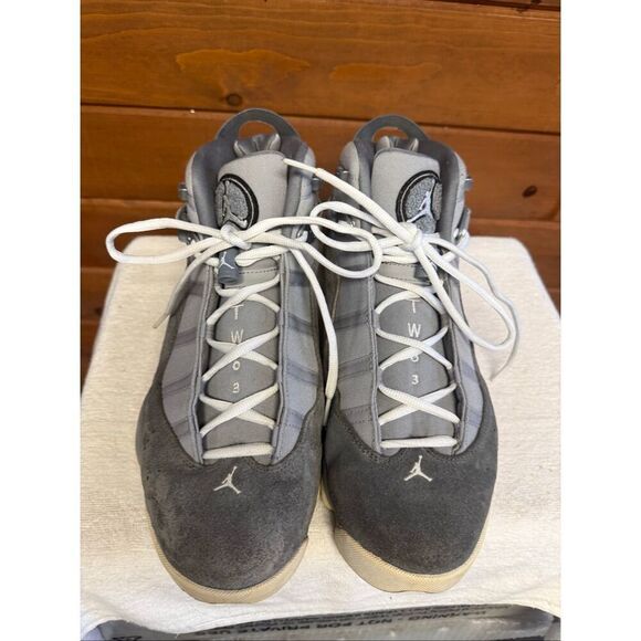 Nike Air Jordan 6 Rings basketball shoes in a \